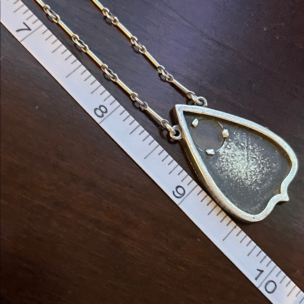 BLOOD MILK JEWELS
Planchette. Medium Oracle Necklace. - Picture 12 of 16